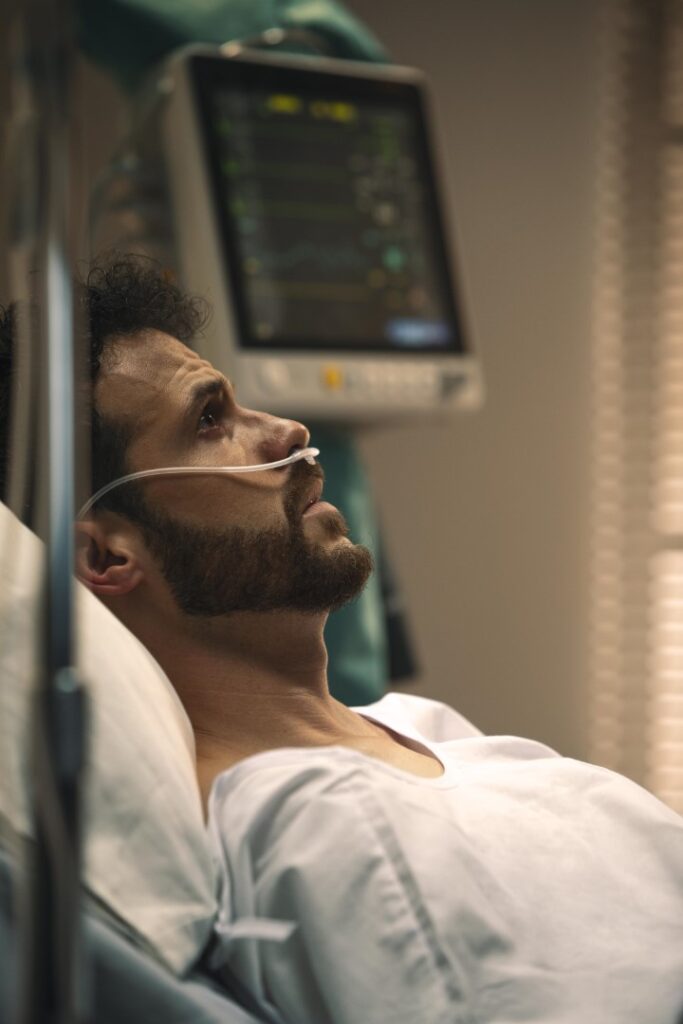 paciente internado preocupado porque o plano de saúde negou tratamento